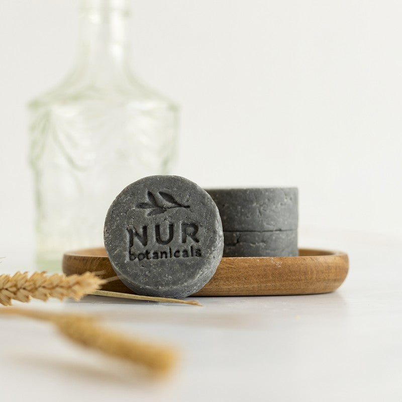 Champú sólido con carbón activado